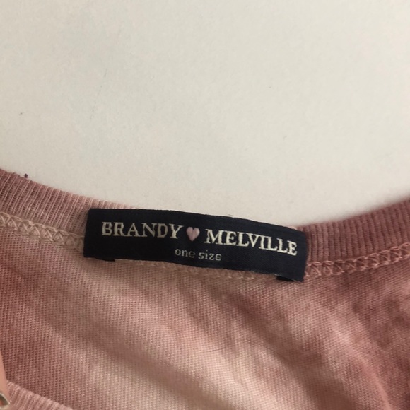 Brandy Melville Tee - Picture 4 of 5